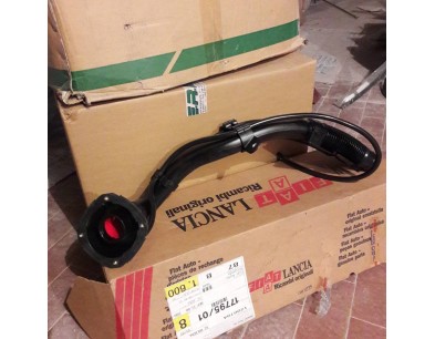 BOCCHETTONE TUBO INTRODUZIONE CARBURANTE FIAT PUNTO 93-99 - OE 46516703 - RICAMBIO ORIGINALE FIAT