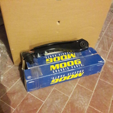 BRACCIO SOSPENSIONE ANT SX CON TESTINA OPEL CORSA - COMBO - OPTC0085
