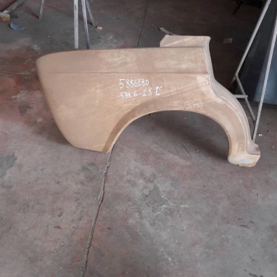 PARAFANGO POST DX FIAT 128 4 PORTE - OE 5886180
