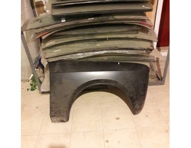 FIAT 128 CL - PARAFANGO ANTERIORE DESTRO - FIAT 128 CL - RIGHT FRONT MUDGUARD -