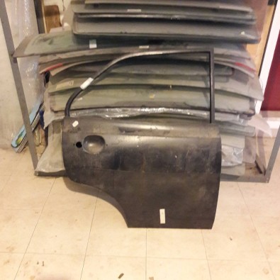 PORTA POSTERIORE DESTRA FORD ESCORT MK1 4 PORTE - ORIGINALE - RIGHT REAR DOOR FORD ESCORT MK1 4 DOORS - ORIGINAL -