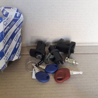 718204000 Kit nottolini - Ricambio originale Fiat - 718204000 Kit for pawls - Genuine Fiat spare parts -