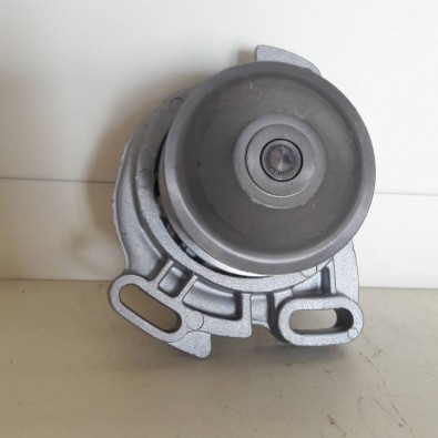 Pompa acqua Audi 80 - 90 - VW Scirocco - Passat - Water pump Audi 80 - 90 - VW Scirocco - Passat