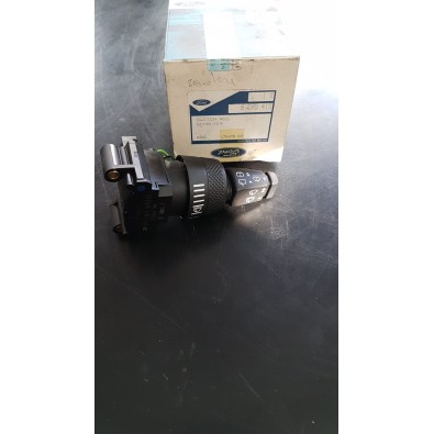 6178415 INTERRUTTORE LAVACRISTALLO CON TERGILUNOTTO POSTERIORE FORD ESCORT 86/90
CRYSTAL LAVA SWITCH
