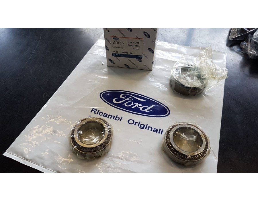 1046767 CORREDO RIPARAZIONE CUSCINETTO RUOTA POSTERIORE FORD SCORPIO

REAR WHEEL BEARING REAR FORD SCORPIO KIT