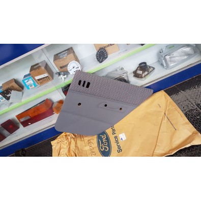 6601271 RIGHT REAR DOOR COVER FORD FIESTA 89/96
RIVESTIMENTO PORTA POSTERIORE DESTRA FORD FIESTA 89/96