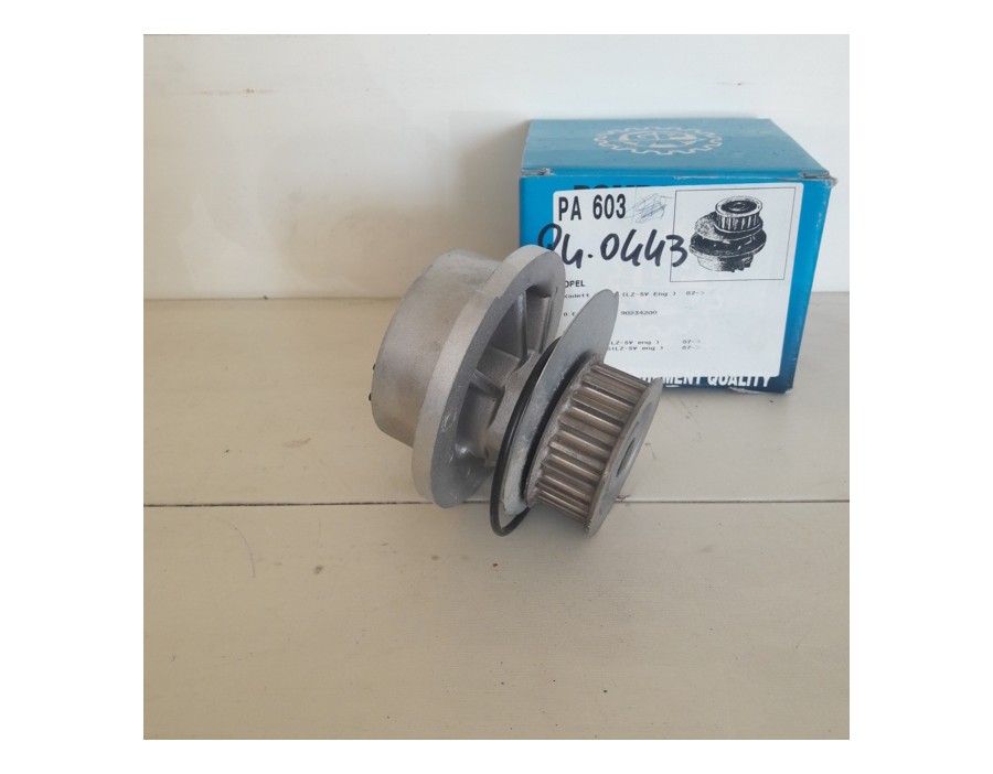 Pompa acqua Opel Ascona 1.6 87 - Vauxhall Astra 1.6 87 - Belmont 1.6 87 - 240443 - oe 1334011 - Water pump