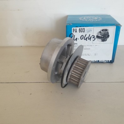 Pompa acqua Opel Ascona 1.6 87 - Vauxhall Astra 1.6 87 - Belmont 1.6 87 - 240443 - oe 1334011 - Water pump