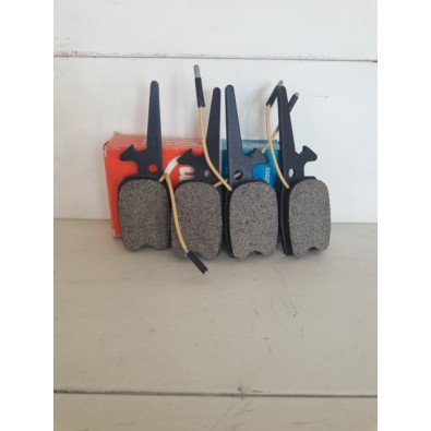Serie Pastiglie Pattini freno ant Citroen GS - Front  Brake pads Citroen GS 
spessore 13