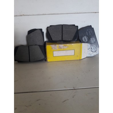 Serie pastiglie pattini freno ant Fiat 1500  1600 1800 1800B - Front brake pads - spessore 15