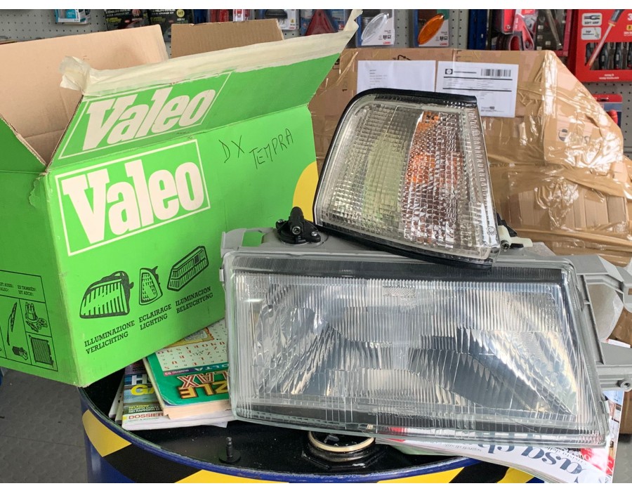 084511 Faro Fanale Proiettore dx Fiat Tempra - Originale Valeo - Right headlamp Tempra - Genuine Valeo