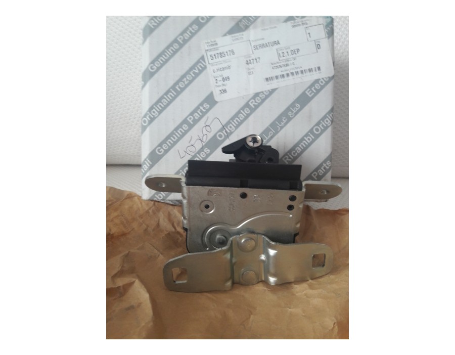 51785176 Serratura senza telecomando portellone post Fiat 500 08-15 - rear door lock Fiat 500 08 - 15 - without remote control