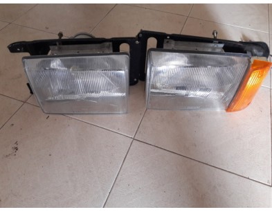 Coppia fari dx sx proiettori Innocenti Mini 3 cilindri - Right and left headlights Innocenti Mini 3 Cilindri