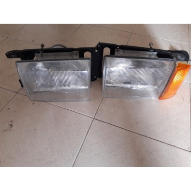 Coppia fari dx sx proiettori Innocenti Mini 3 cilindri - Right and left headlights Innocenti Mini 3 Cilindri