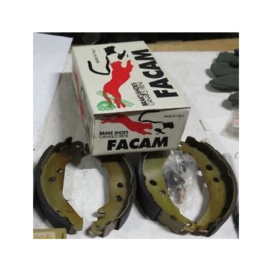 SERIE GANASCE FRENO 
MARCHIO FACAM 
CODICE 2434
FORD