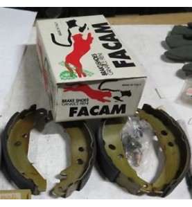SERIE GANASCE FRENO 
MARCHIO FACAM 
CODICE 2434
FORD