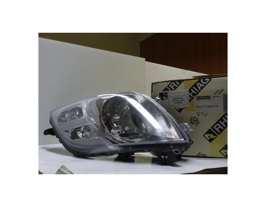 PRO0181S Faro Fanale Proiettore sx H4 Toyota Yaris 06-09 - Impianto Valeo - Left headlamp Yaris 06-09 - for Valeo imp.